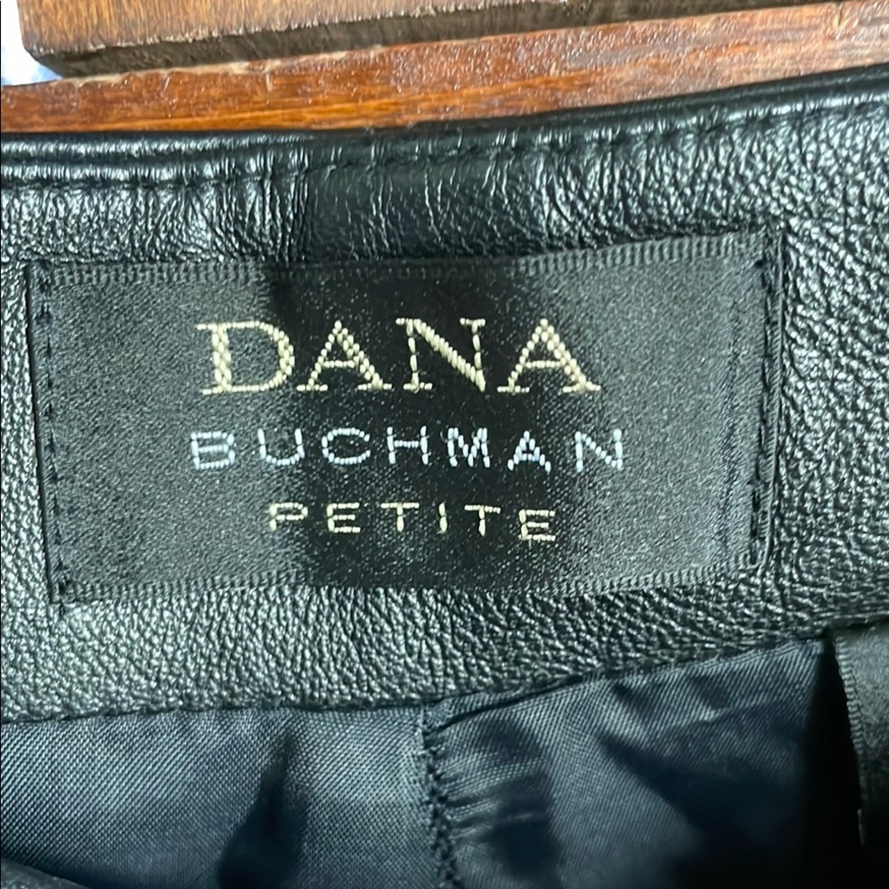 Dana Buchman Black Lambskin Leather Charlotte Straight Leg Pants: size 15 petit - Picture 5 of 8